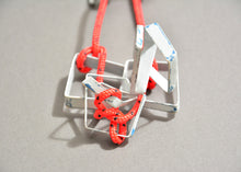 Load image into Gallery viewer, Estibador Necklace in White and Red

